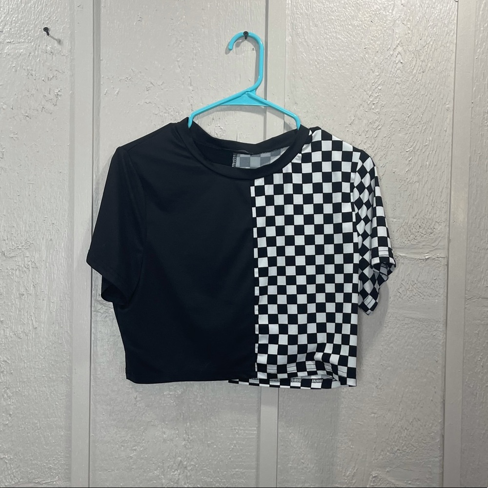 Women’s XL Black & White Half Checkered Crop Top